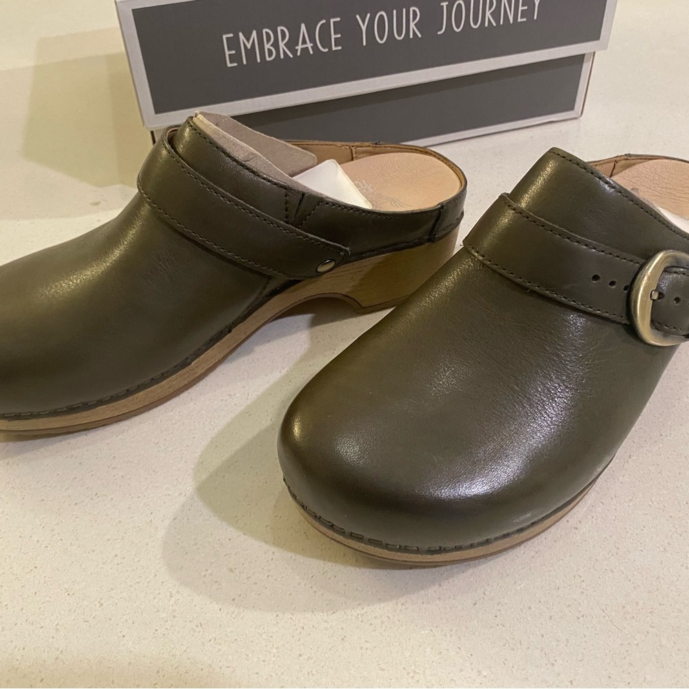 Dansko Baylor Clogs Ivy Color, sz 39 / 8.5